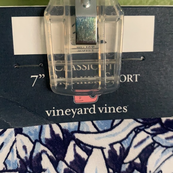 🔵 Vineyard vines shorts - Picture 5 of 13